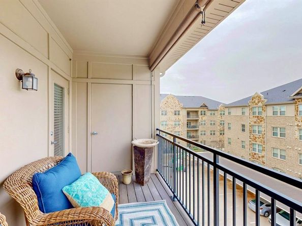 1735  Wittington Place  3403, Farmers Branch Texas 75234