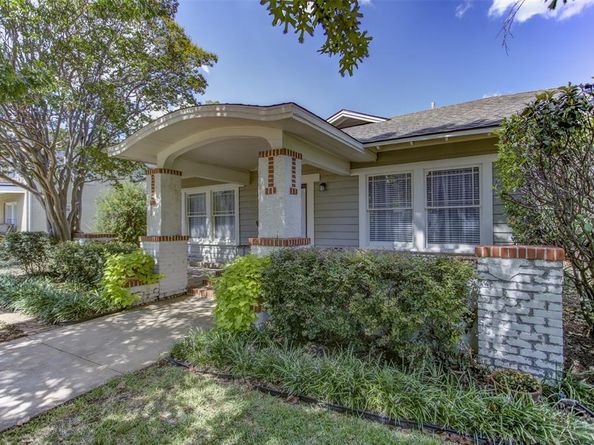 2220 W Rosedale Street S, Fort Worth Texas 76110