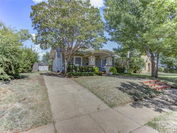 2220 W Rosedale Street S, Fort Worth Texas 76110
