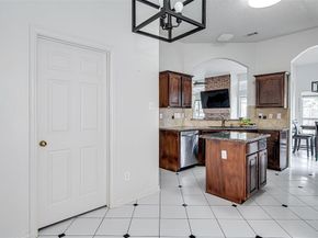 6006  Team Court , Arlington Texas 76018