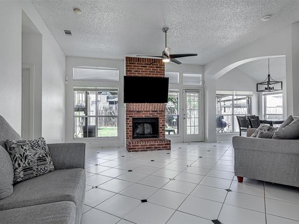 6006  Team Court , Arlington Texas 76018