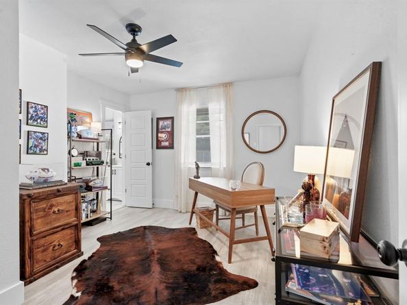 7004  Kiva Lane , Dallas Texas 75227