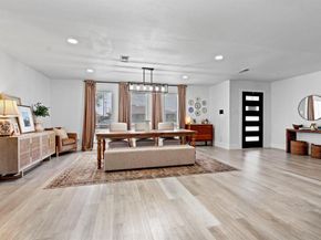 7004  Kiva Lane , Dallas Texas 75227