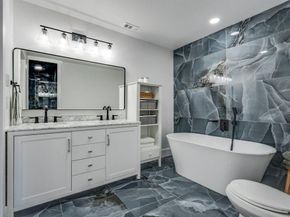 7004  Kiva Lane , Dallas Texas 75227