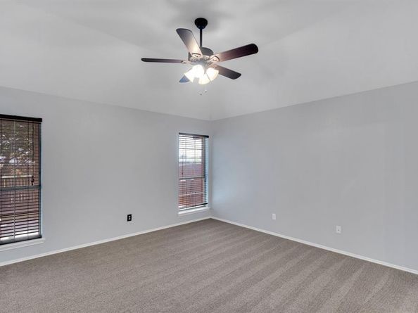 5528  Nuthatch Street , Dallas Texas 75236