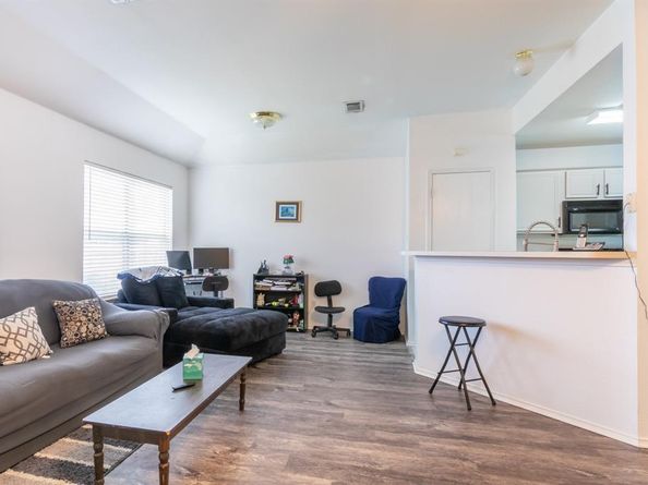 1759  Reynolds Street , Lancaster Texas 75134