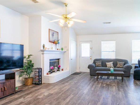 1759  Reynolds Street , Lancaster Texas 75134