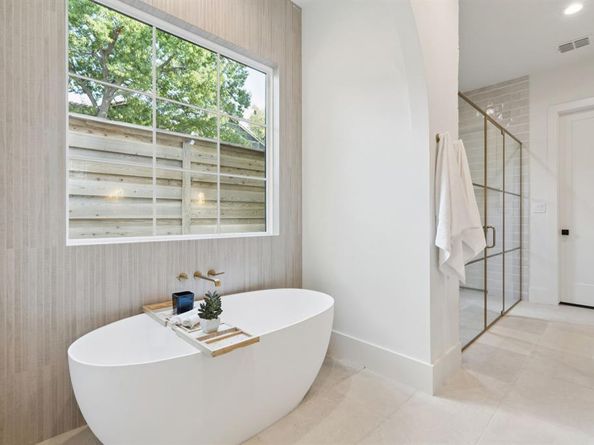 3763  Park Lane , Dallas Texas 75220