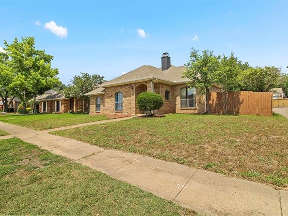 2701  Hickory Bend Drive , Garland Texas 75044