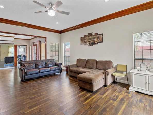 2701  Hickory Bend Drive , Garland Texas 75044