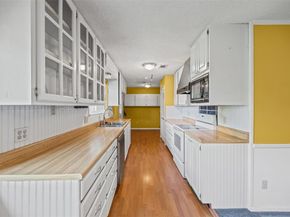 1820  Muse Street , Fort Worth Texas 76112