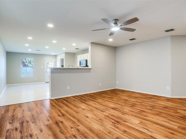 1437  Sun Breeze Drive , Little Elm Texas 75068