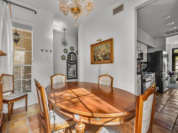 4507  Holland Avenue  107, Dallas Texas 75219