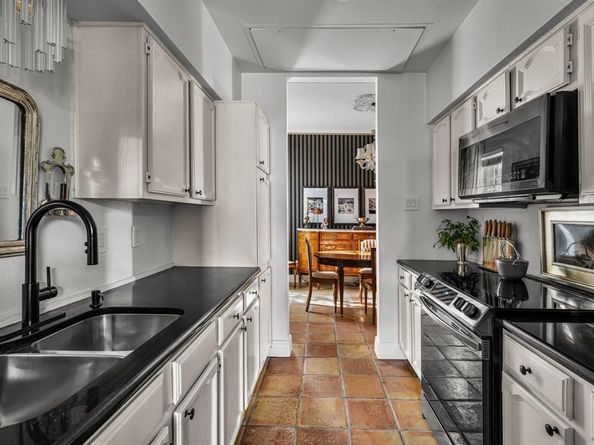 4507  Holland Avenue  107, Dallas Texas 75219