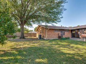 3722  Devonshire Court E, Irving Texas 75062