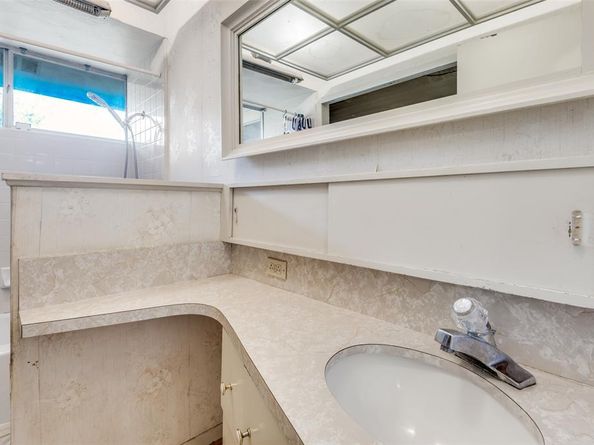 3722  Devonshire Court E, Irving Texas 75062
