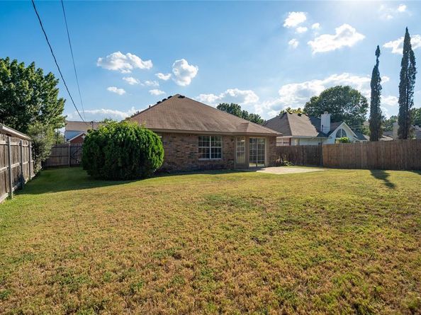 2329  Cromwell Drive , Arlington Texas 76018