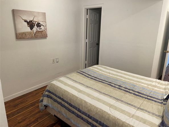 3563  South Drive , Fort Worth Texas 76109