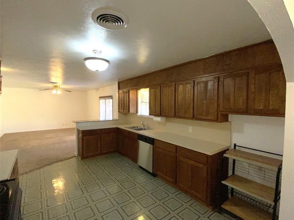1206  Usher Street , Benbrook Texas 76126