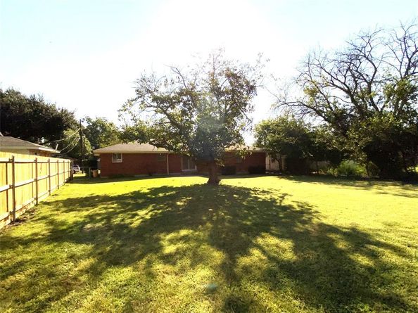 1206  Usher Street , Benbrook Texas 76126
