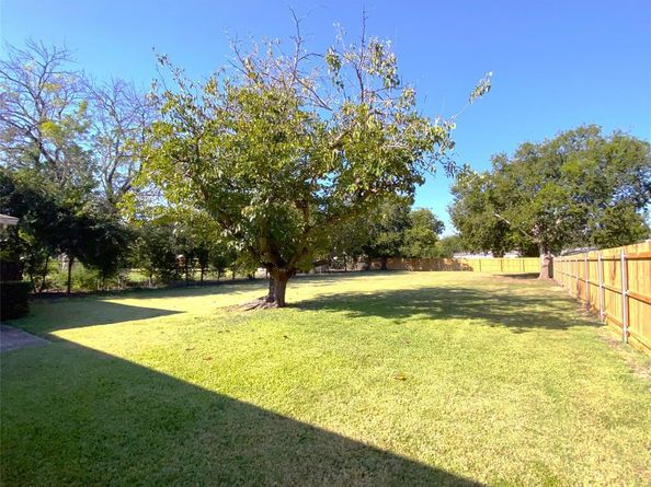 1206  Usher Street , Benbrook Texas 76126