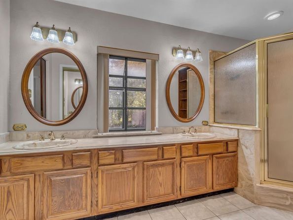 2972  Maydelle Lane , Farmers Branch Texas 75234