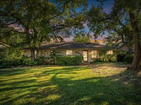 2972  Maydelle Lane , Farmers Branch Texas 75234