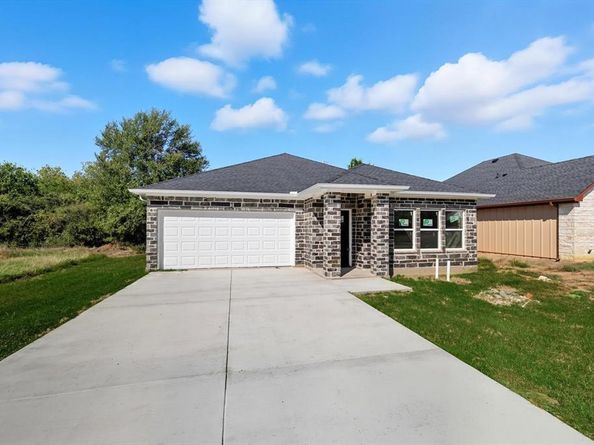 2512  Sheraton Drive , Fort Worth Texas 76105