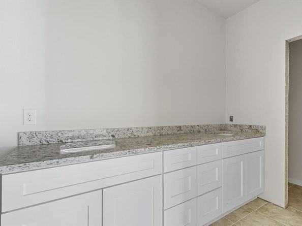 2512  Sheraton Drive , Fort Worth Texas 76105