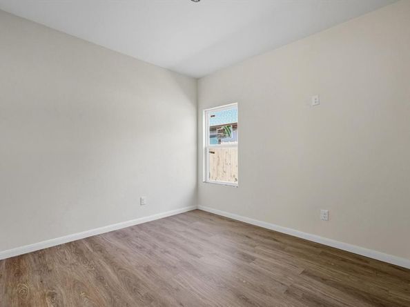 2512  Sheraton Drive , Fort Worth Texas 76105
