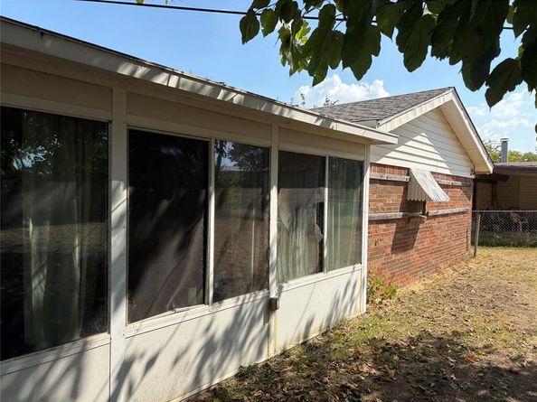 813 S Kate Street , White Settlement Texas 76108