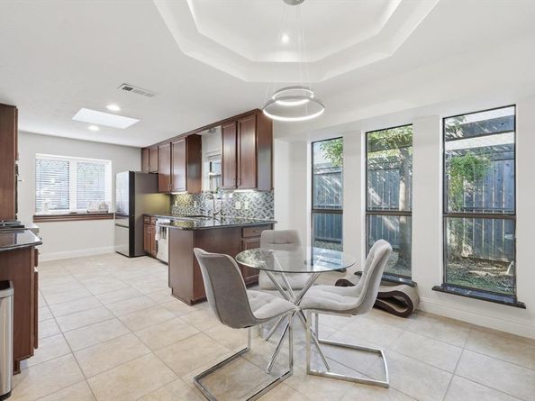 1617  Oak Creek Drive , Lewisville Texas 75077