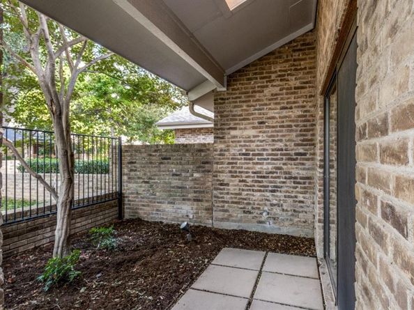 5934  Glen Heather Drive , Dallas Texas 75252