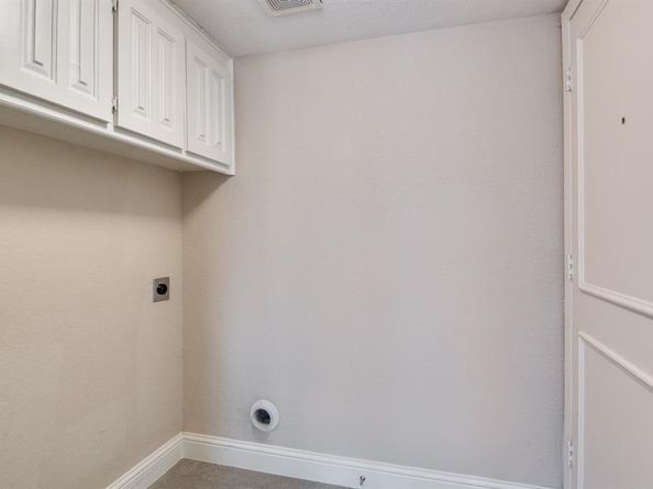 5934  Glen Heather Drive , Dallas Texas 75252