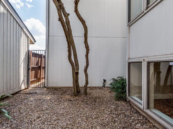 5934  Glen Heather Drive , Dallas Texas 75252