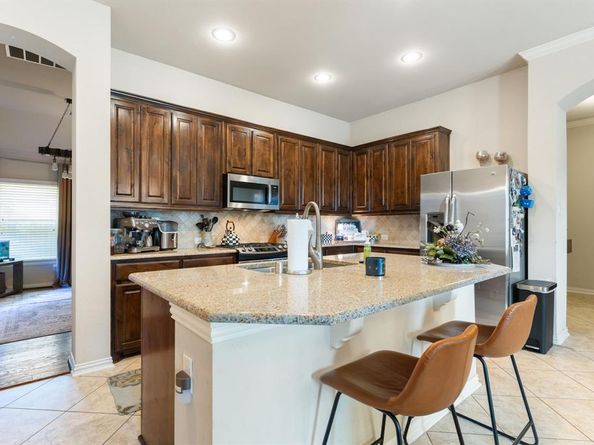 2844  Lacompte Drive , Dallas Texas 75227