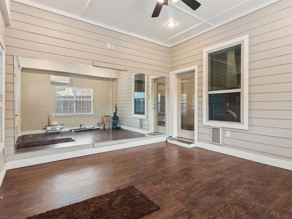 2844  Lacompte Drive , Dallas Texas 75227