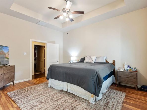 2844  Lacompte Drive , Dallas Texas 75227