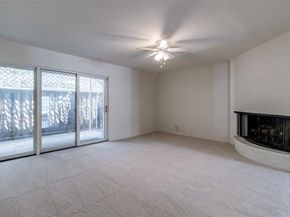 5833  Copperwood Lane  1131, Dallas Texas 75248