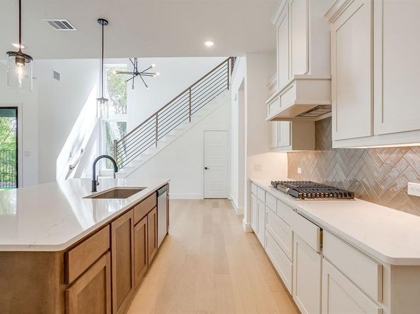 8428  Hidden Creek Court , North Richland Hills Texas 76182