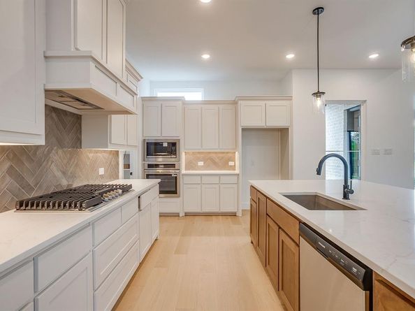 8428  Hidden Creek Court , North Richland Hills Texas 76182