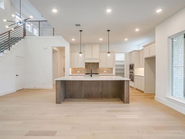 8428  Hidden Creek Court , North Richland Hills Texas 76182