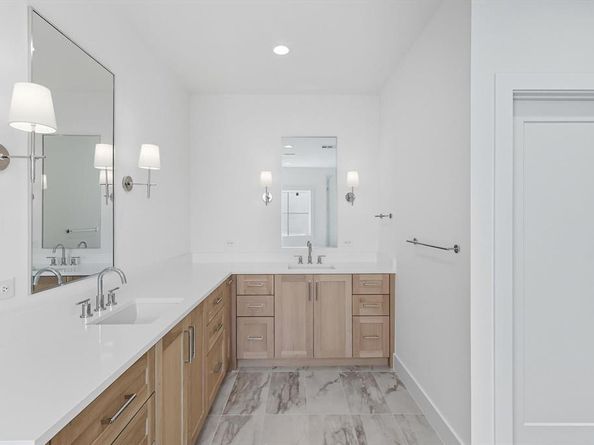 4525  Hopkins Avenue , Dallas Texas 75209