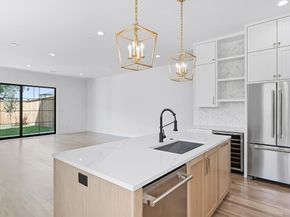 4525  Hopkins Avenue , Dallas Texas 75209