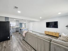 2472  Highwood Drive , Dallas Texas 75228