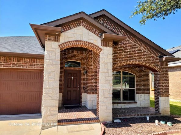 912  Iona Drive , Fort Worth Texas 76120