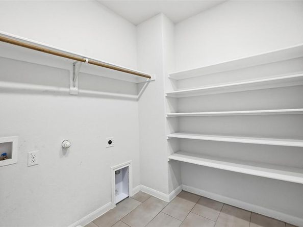 804  Saratoga Road , Aubrey Texas 76227