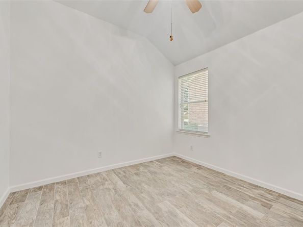 1234  Mallard Creek , Aubrey Texas 76227