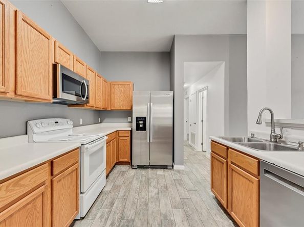 1234  Mallard Creek , Aubrey Texas 76227