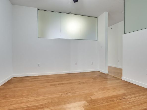 4040 N Hall Street  105, Dallas Texas 75219